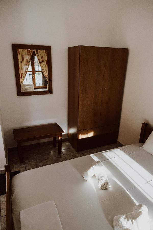 Filippos Rooms Áfissos Esterno foto